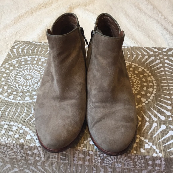 Sam Edelman Petty Ankle Bootie - Picture 2 of 8